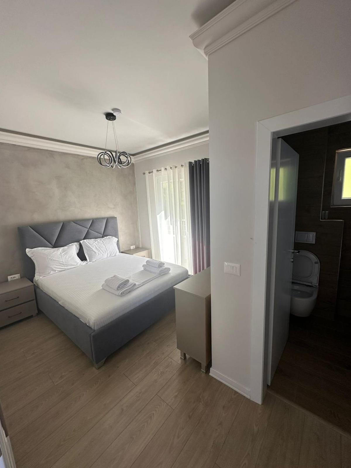 Hotel Demoli Pogradec Exterior foto