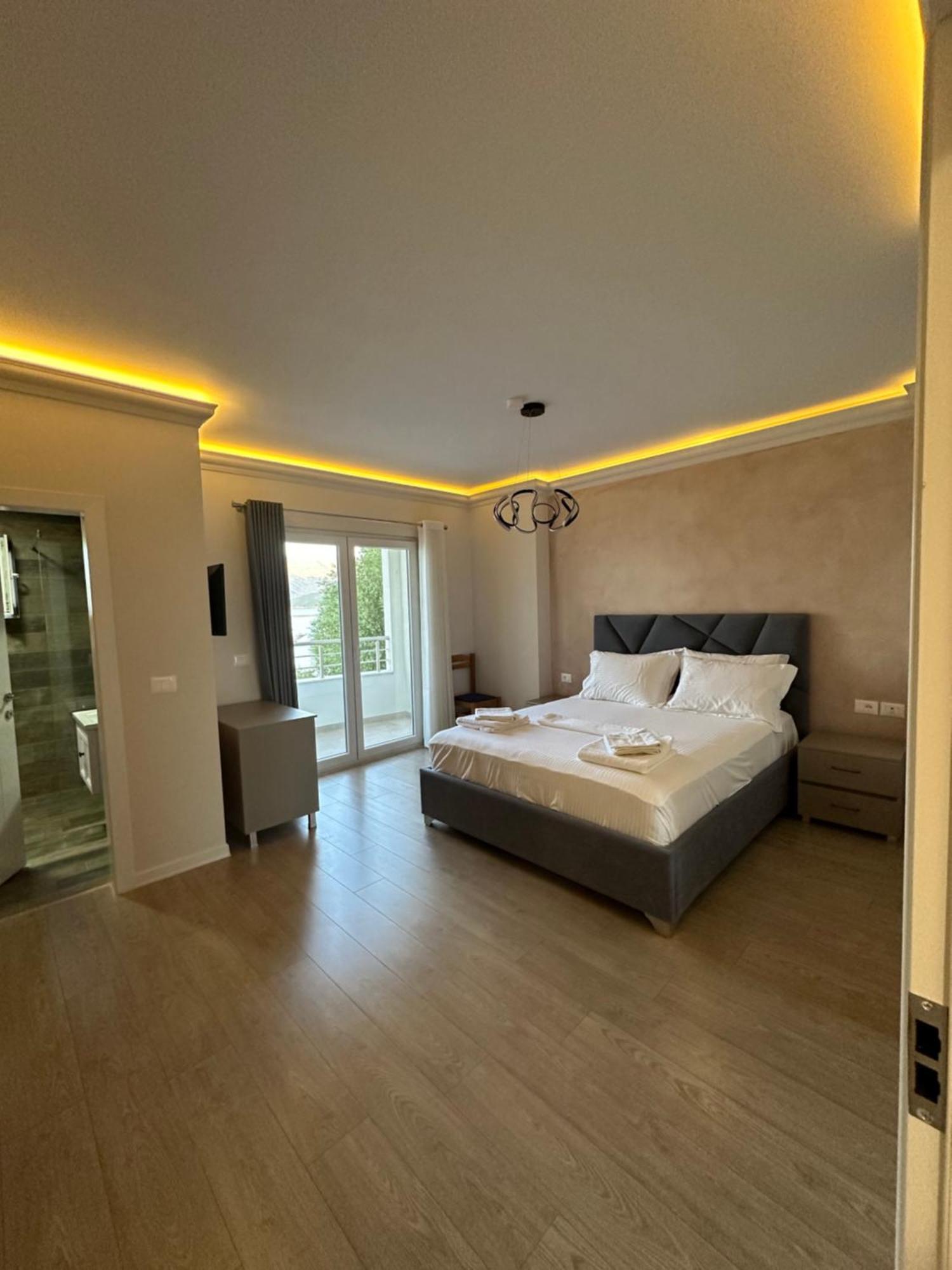 Hotel Demoli Pogradec Exterior foto